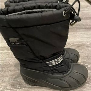 Sorel Boys Flurry Winter Snow Boots. Black. Insulated. Little Kid Size: 13